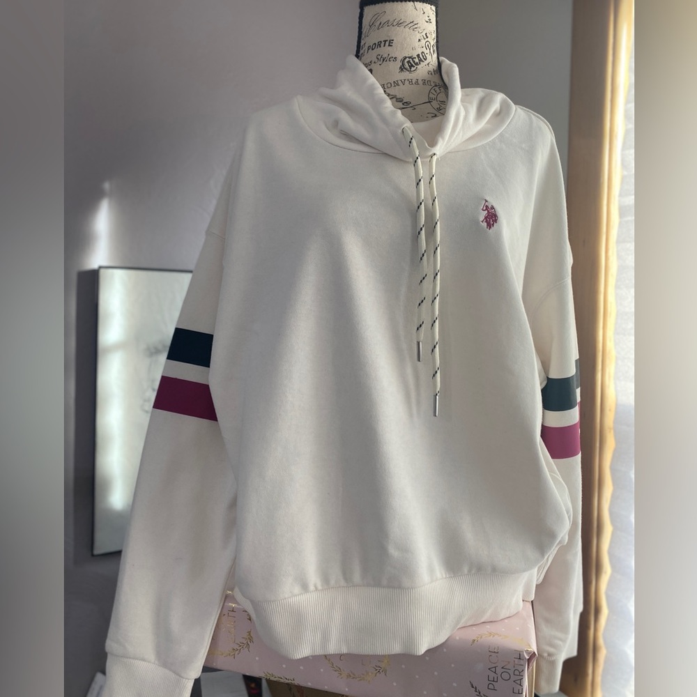 Polo sweatshirt cowl neck